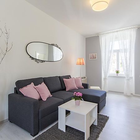 Center Apartment Tina بولا المظهر الخارجي الصورة